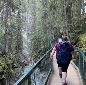 Meet your Posher, Eva